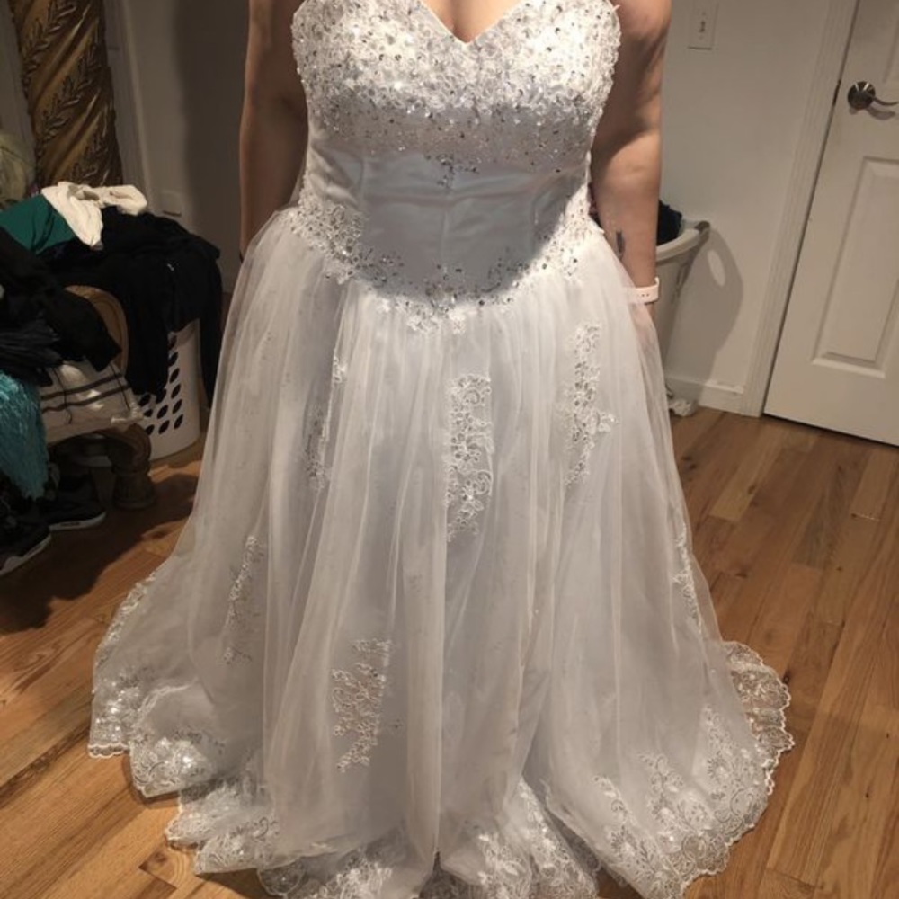 Wedding gown